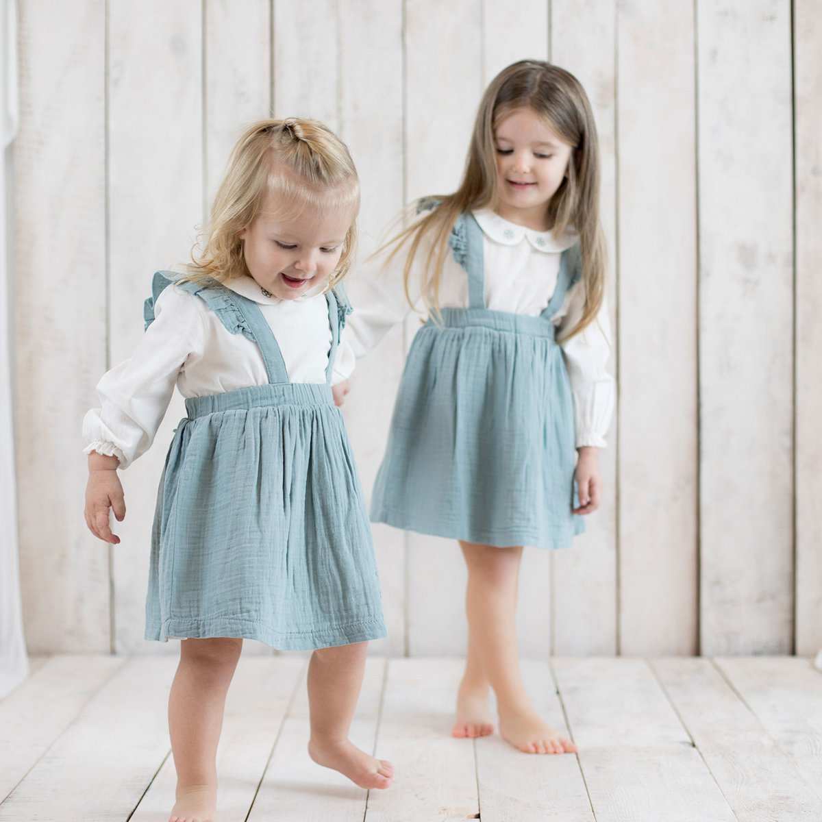 Bio-Musselin Babykleid Aqua mit Rüschen | OrganicEra | GOTS-zertifiziert & luftig leicht