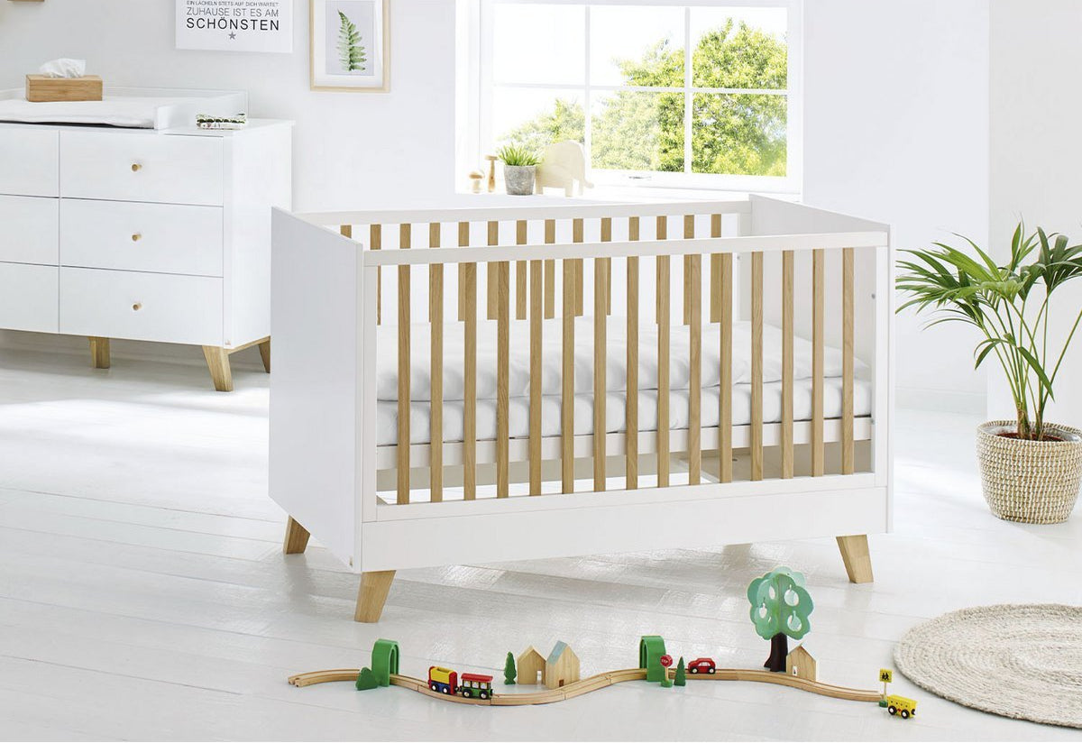 Mitwachsendes Kinderbett aus Holz „Pan“ | 140 × 70 cm – weiß & Eiche